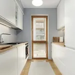 Appartamento By The Old Town, New & Modern, 2 Bedroom Easy Access By Car, Free Parking Reval