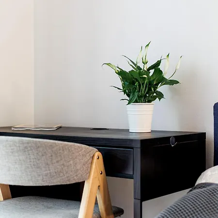 By The Old Town, New & Modern, 2 Bedroom Easy Access By Car, Free Parking Appartamento *