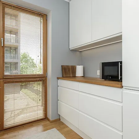 By The Old Town, New & Modern, 2 Bedroom Easy Access By Car, Free Parking * Reval