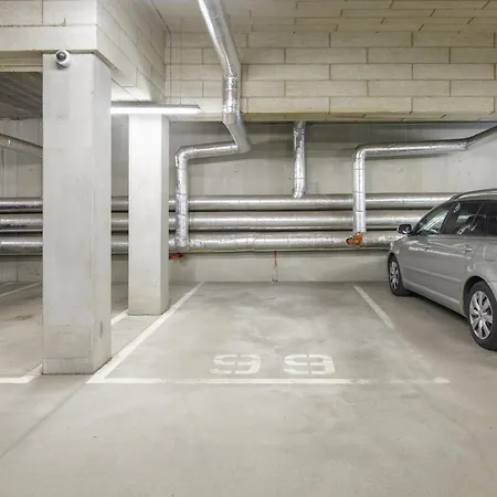 By The Old Town, New & Modern, 2 Bedroom Easy Access By Car, Free Parking Lägenhet Tallinn