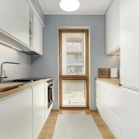 Appartamento By The Old Town, New & Modern, 2 Bedroom Easy Access By Car, Free Parking Reval