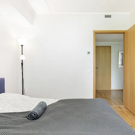Διαμέρισμα By The Old Town, New & Modern, 2 Bedroom Easy Access By Car, Free Parking Ταλίν