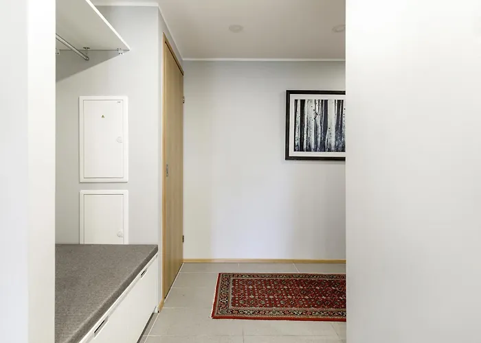 Daire By The Old Town, New & Modern, 2 Bedroom Easy Access By Car, Free Parking Tallinn