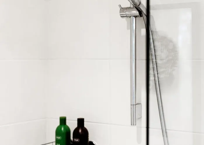 Apartmán By The Old Town, New & Modern, 2 Bedroom Easy Access By Car, Free Parking Tallinn